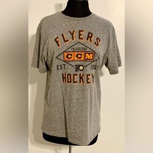 Philadelphia Flyers T-shirt gray medium CCM hockey hockey shirt NHL